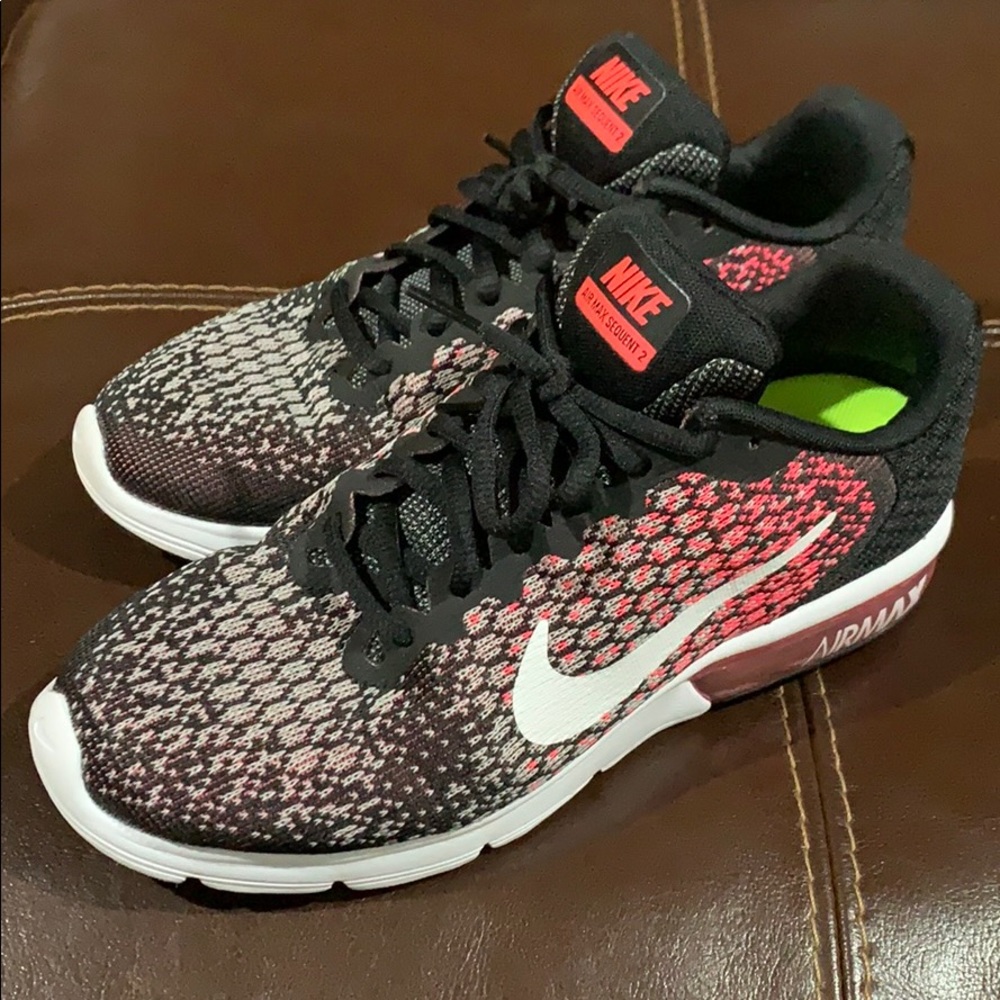 Nike Air Max Sequent 2